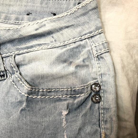 ZANADI vintage embellished/distressed shorts size 6 excellent condition - Picture 6 of 14